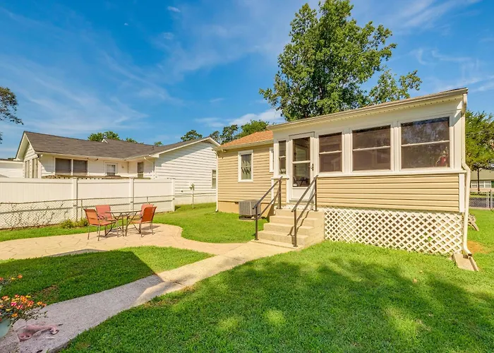 < 1 Mi To Colonial Beach: Coastal Gem W/ 2 Porches